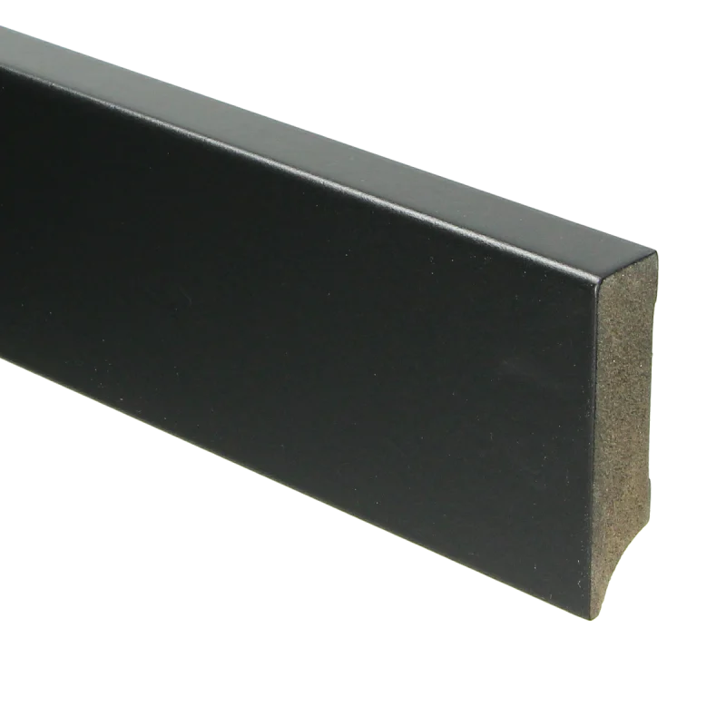 PPC - MDF Moderne plint 70x18 voorgelakt RAL 9005 - Hoge plint